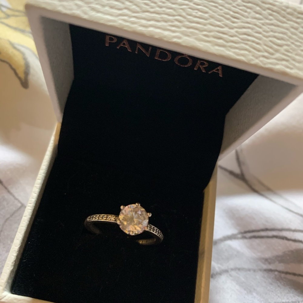 Pandora Ring